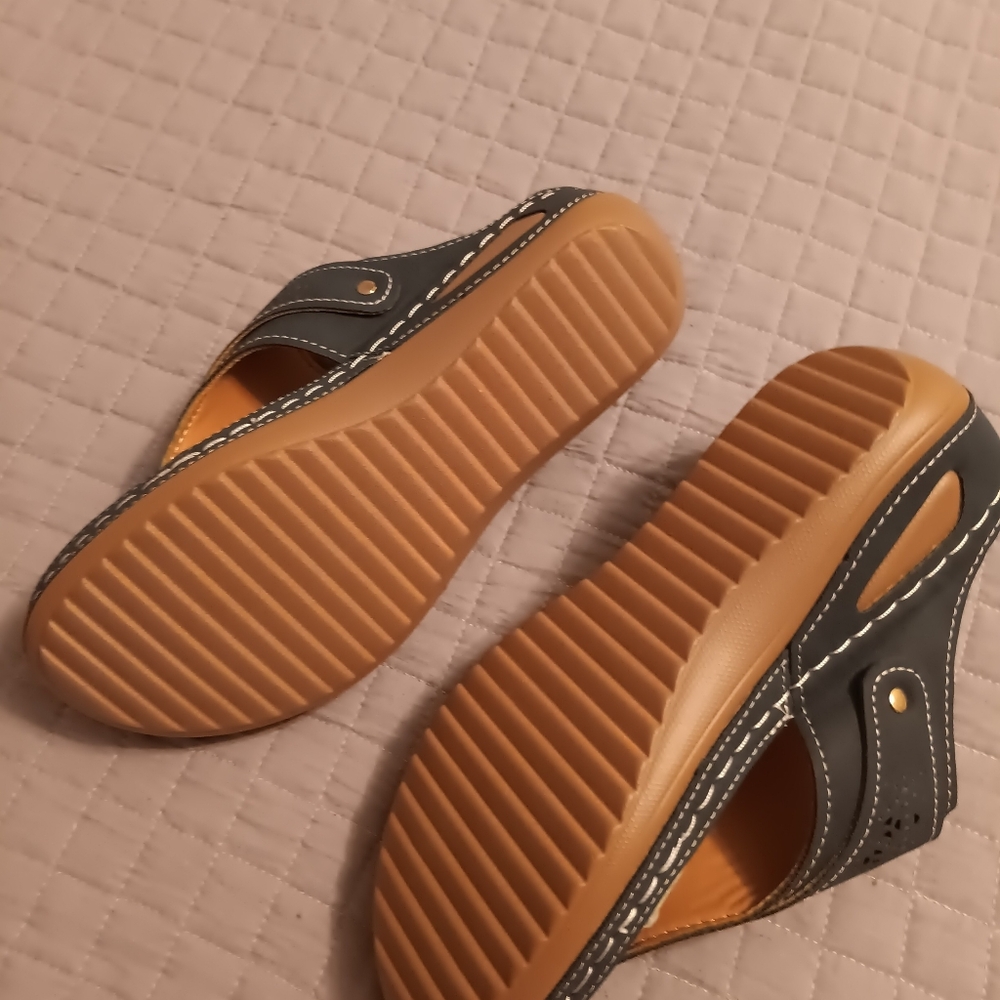 Shoes - Picture 3 of 3